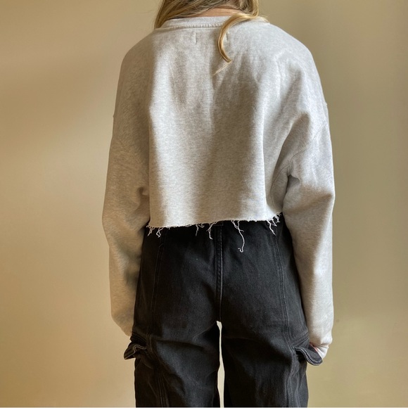 Aritzia TNA cropped crew neck sweater - Picture 3 of 3